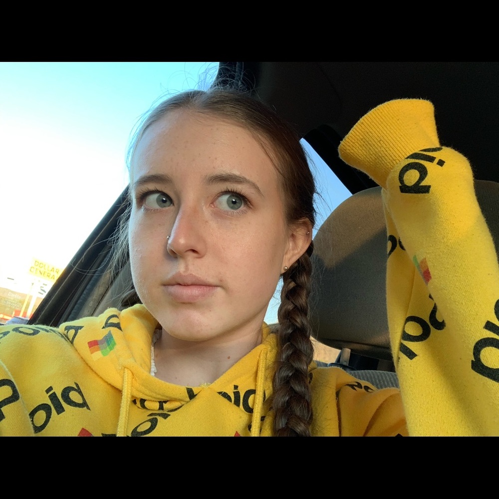 Meet your Posher, Paige